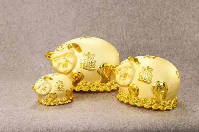 厂家批发 陶瓷电镀 金色好运招财金猪 开业礼品 商铺摆件