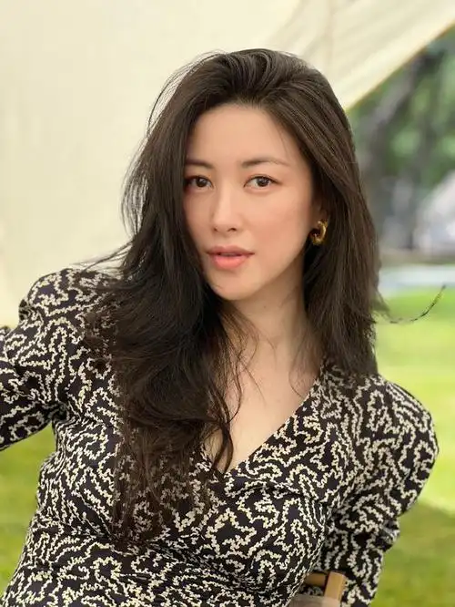 精英律师朱珠智慧美女律师的独立魅力引领女性勇敢追梦