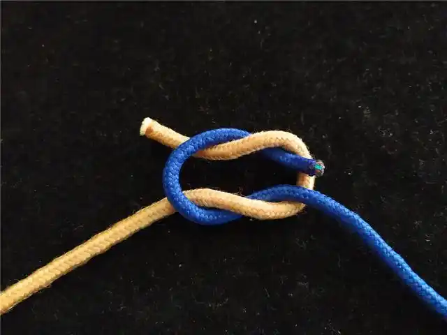 一种简单方便的绳头对接法,平结对接法