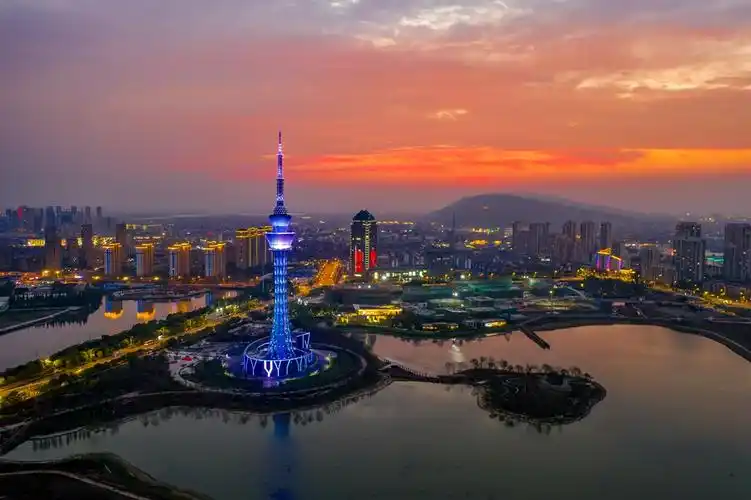 琴湖明珠祥云之上江苏常熟电视塔夜景亮化strongled大峡谷案例欣赏