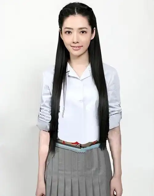 回顾郭碧婷:从"益达女孩"到"生育机器",或许这是入豪门的代价