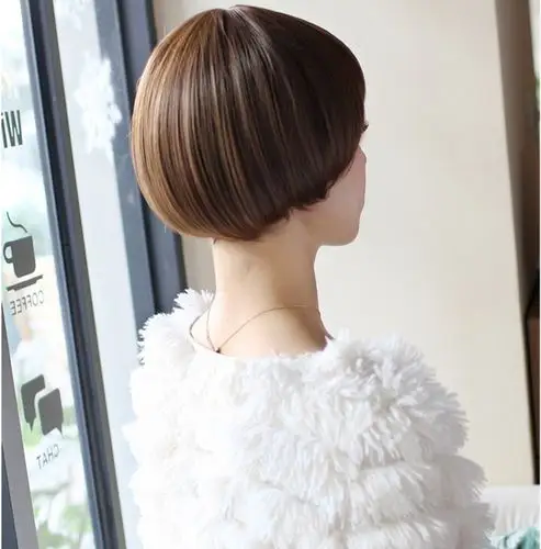 短卷发 蘑菇头帅气女生 可爱bobo波波头修脸时尚流行