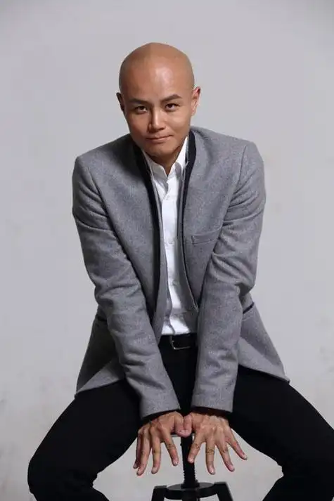 乐嘉突然沉寂的启示:当才华支撑不了脾气时,最好收敛一些