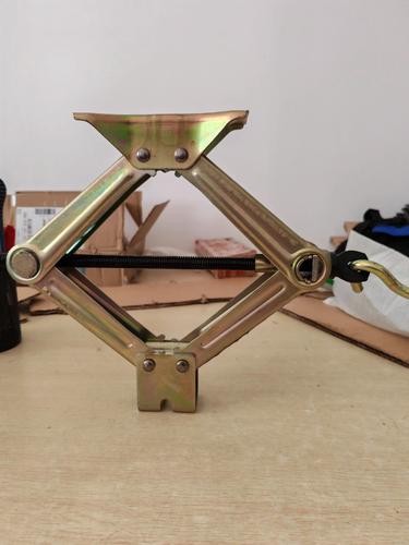 车载千斤顶救援千斤顶库存清仓处理车用家用随车工具剪式千斤顶1t