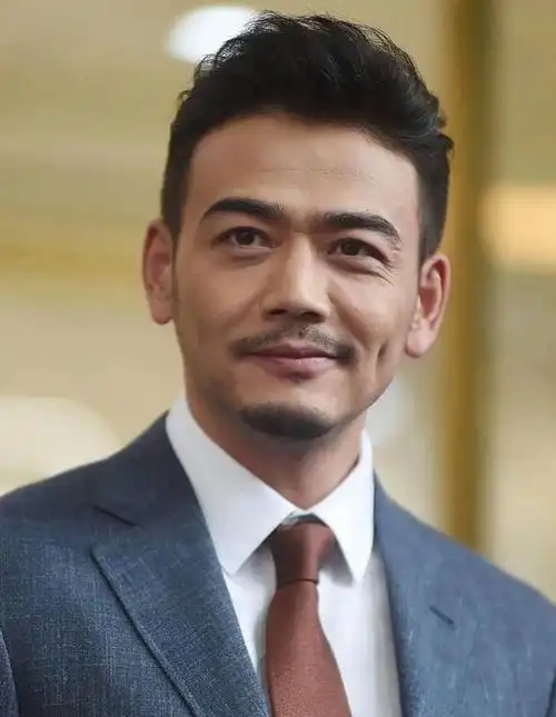 脸大又胖适合什么短发男,大脸到底留长发还是短发好看 - 冷求网