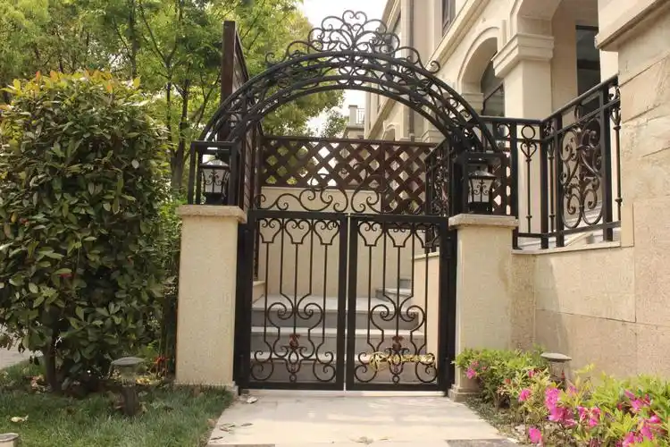 花园小门——099 - 伟阔高端别墅大门__铁艺楼梯__铁艺栏杆__私人定制