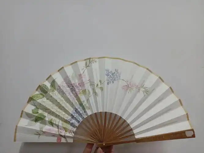 手绘  #手绘折扇  #扇子  #临摹   #挑战折扇100天不重样