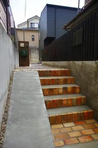 日本人装修太聪明了,入户门前台阶砌斜坡,为啥国内盖房不学学?