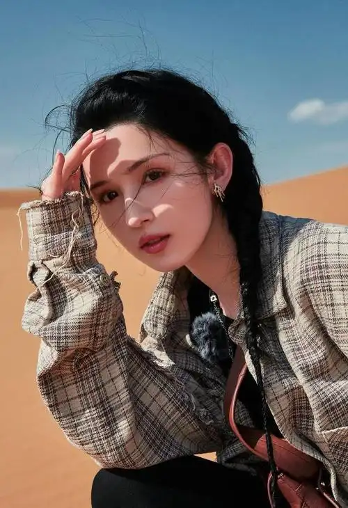 热图阁丨美图分享丨哈妮克孜_网易订阅