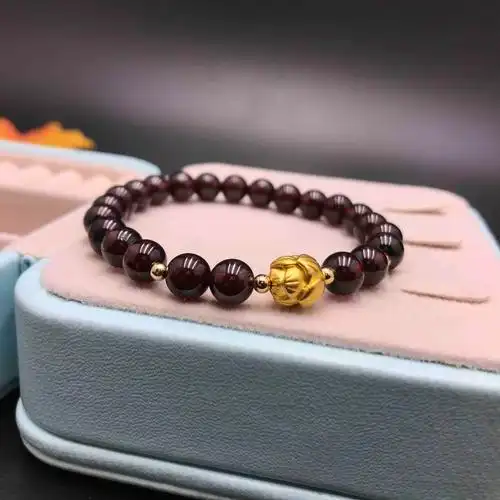 75mm石榴石圆珠配千足金黄金花手串yc187