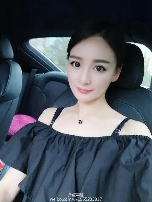 三生三世十里桃花杨幂替身卓亨瑜海量私照曝光 两人傻傻分不清楚(2)