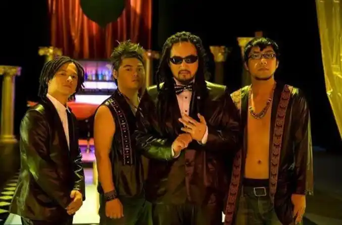 阿杜出道前是建筑工地工头走红后林俊杰当过其助理