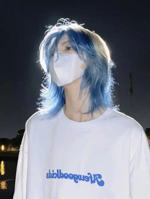 头发染成冰蓝色是一种什么体验褪色过程极浅蓝色一白色#广州男士发型