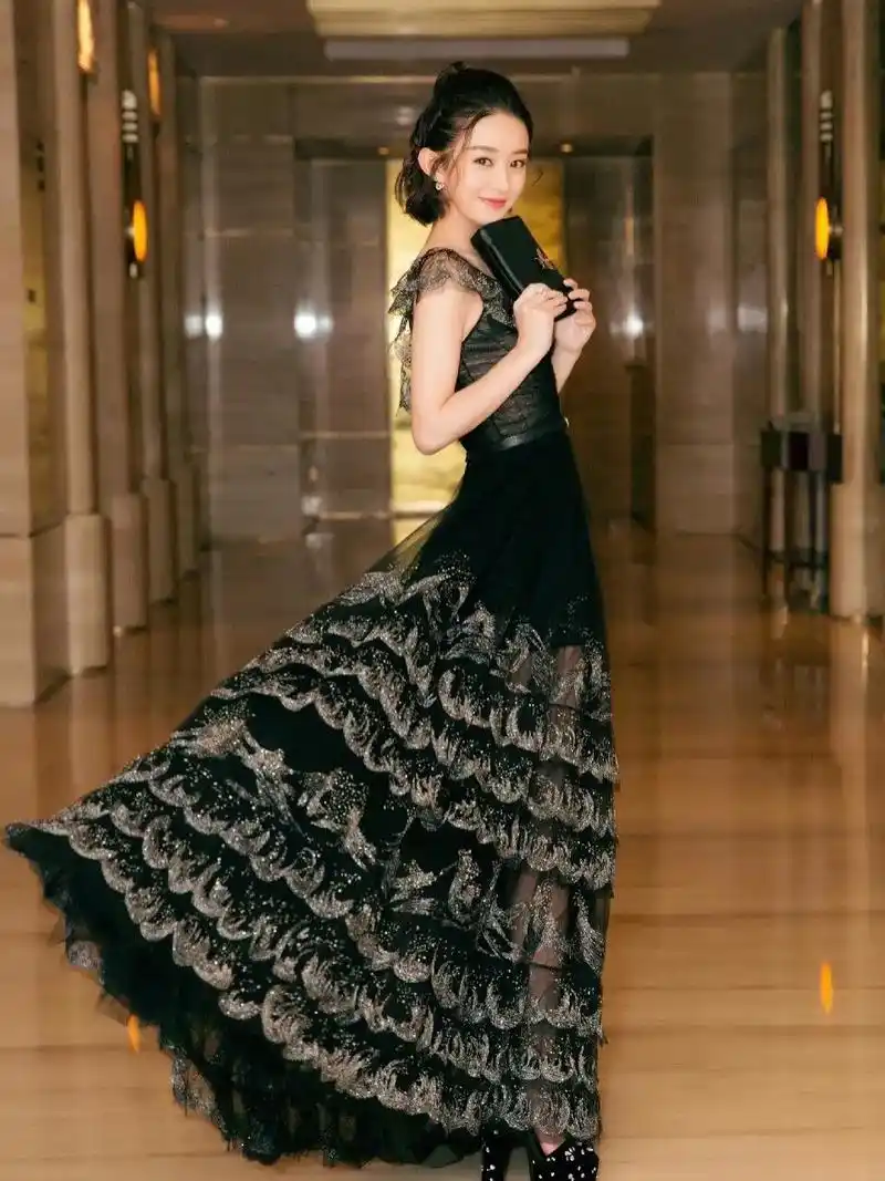 赵丽颖*短发1.#赵丽颖 短发的#颖宝 也很好看啊 #宝藏女 - 抖音