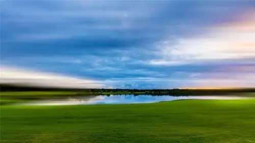 碧草蓝天唯美高清桌面壁纸