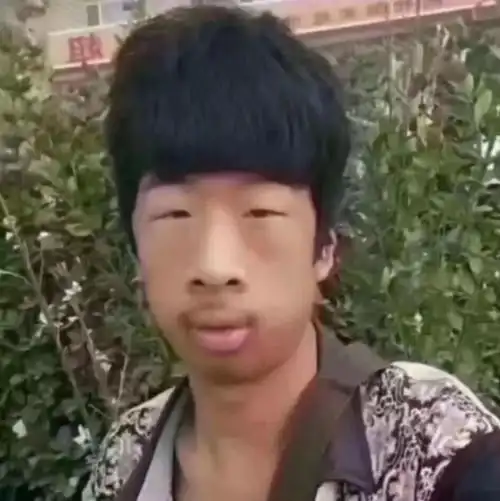 这些丑男太奇葩,一个比一个搞笑,图7笑死我了,自带表情包啊!