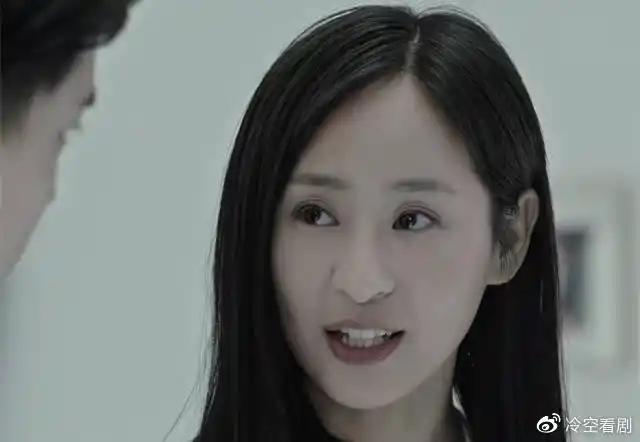 警方隐藏了荣钰没有牺牲这个消息,为的就是后续能够