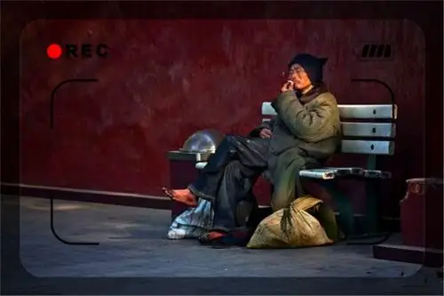 当一个人落魄到身无分文,走投无路,也借不到钱了,应该怎么做?