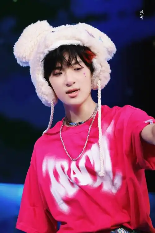 三代唯一鼓手张峻豪##今日星拍放送##tf家族三代演唱会