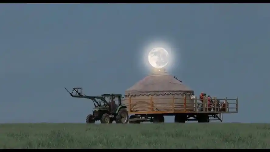 不小心偷了个月亮