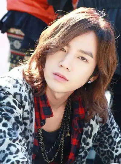 男士如何留长发 男生留长发过程