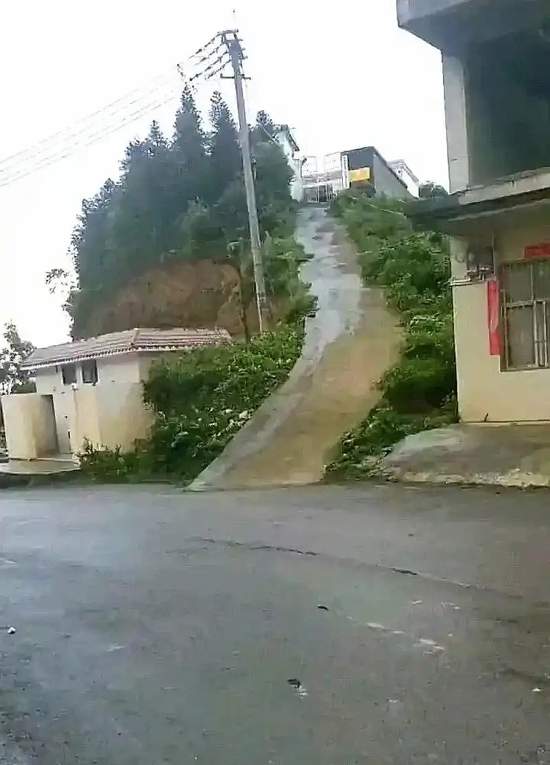 不谈是科目几,实例就来这个坡度.