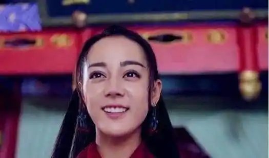 原创迪丽热巴的眉毛丑上热搜换个眉形就像换了张脸