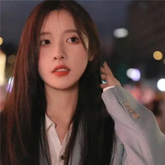 长发清纯小姐姐头像图片