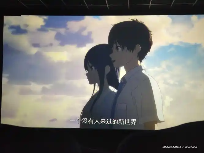 学妹说要和我去看helloworld我教学妹用各种不同编程语言输出hello