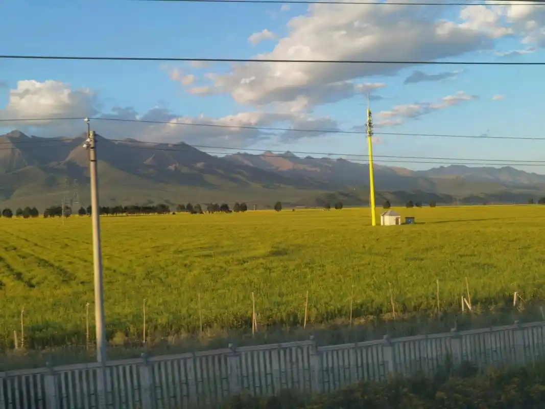 高级软卧 z40 去新疆 详细介绍(上) 上篇视频笔记收到了很多留言,来不