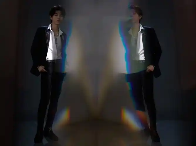 王俊凯挑战beautiful唱跳舞台020202动静皆宜全能ace风范尽显