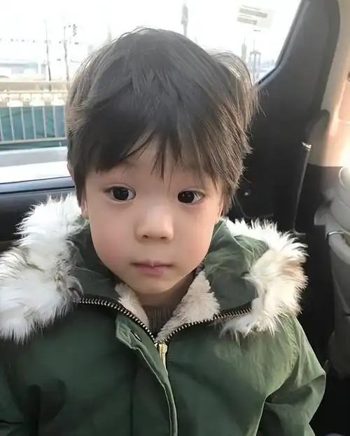 嗯哼个人资料简介(妙语连珠) - 散下步