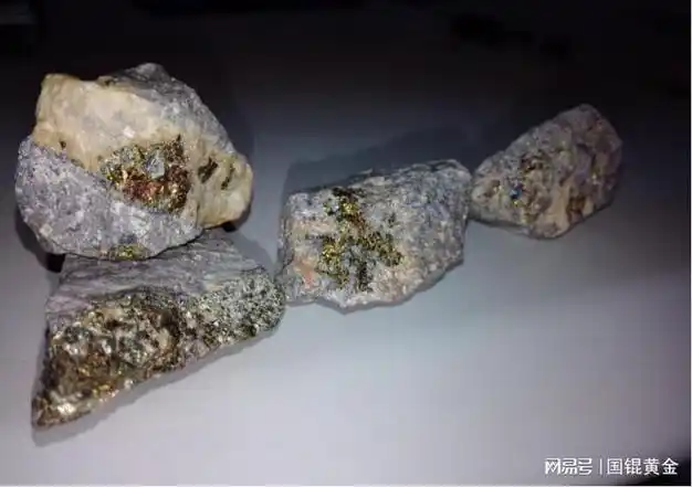 认清金矿石特征,你离出门捡到金矿只差一步!