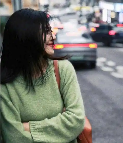 高圆圆台北度假,"母女同框"超养眼,rhea颜值成为焦点