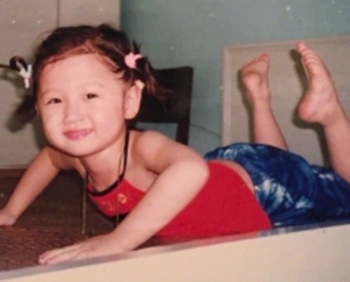 虞书欣赵晓棠为何能成闺蜜?看到她们小时候的照片,缘分太深!