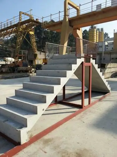 预制构件立式式楼梯模具