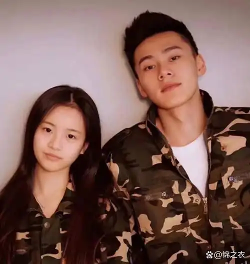 李庚希出道没有几年,但是她的资源却是杠杠的好,最近她更是拿下了金鸡