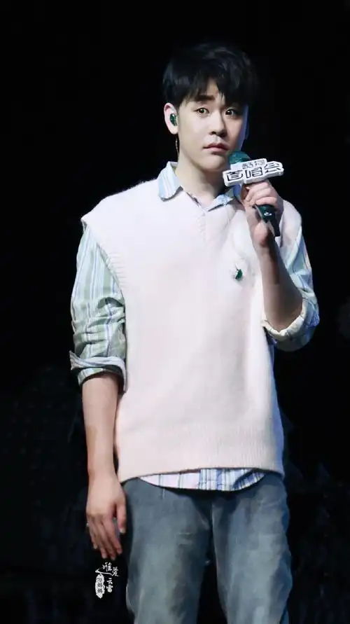 夏日青春派对##超话星愿池#不知道为啥一个劲儿的让我给做背带裤小