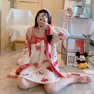 女生性感睡衣套装图片