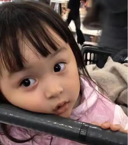 刘楚恬2岁出道年入百万因长相甜美被禁止整容如今现状如何