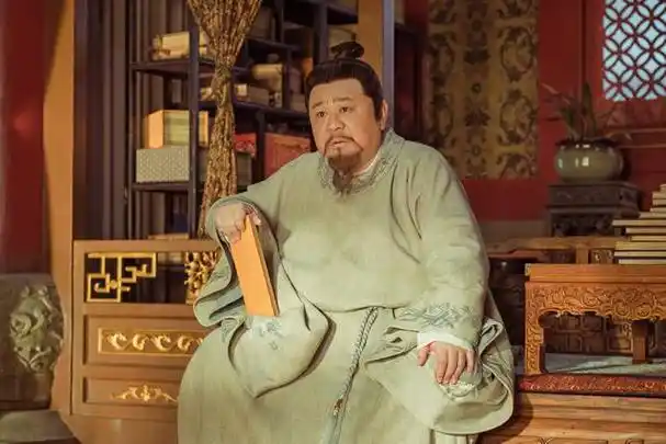 明仁宗朱高炽是明成祖朱棣的嫡长子,理论上他是大明王朝的第一顺位