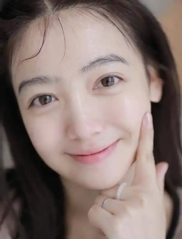 女人想要养成干净脸坚持这5个好习惯素颜也大方漂亮