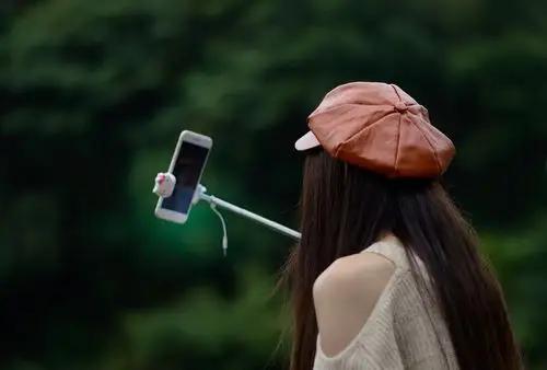 这位美女直播我要了