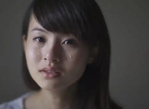 哭对眼睛的好处和坏处