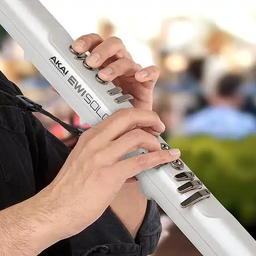 akai电吹管雅家进口电子吹管5000老人初学乐器soloc电萨克斯笛子