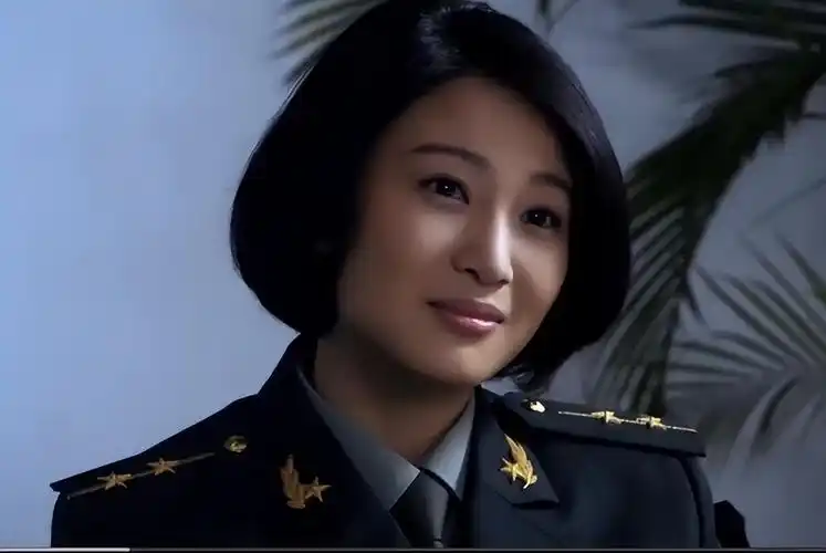 回顾侯梦莎搭档吴京爆火最正确的决定就是嫁给同行丈夫