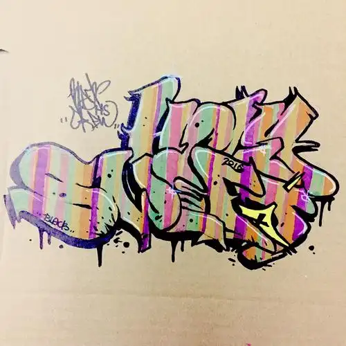 盒子上的涂鸦手稿