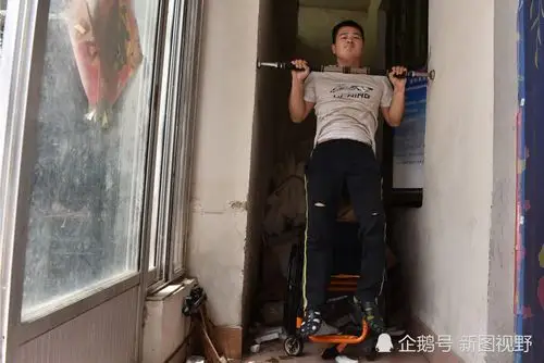 32岁励志小伙高位截瘫轮椅上奋力拼搏3年如今让人刮目相看