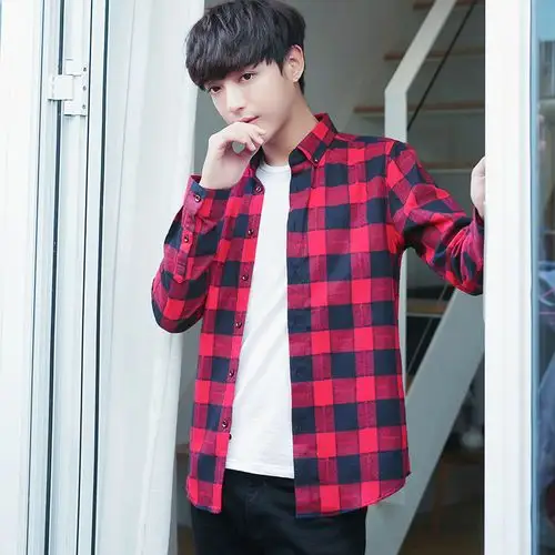 格子男衬衫