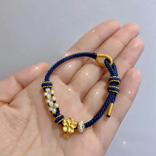 周大福樱花编织手链